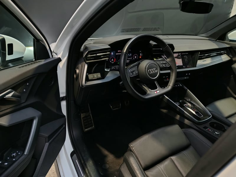 Audi A3 SPORTBACK 1.5 AUT S-LINE 2026 - Imagen 16 de 17