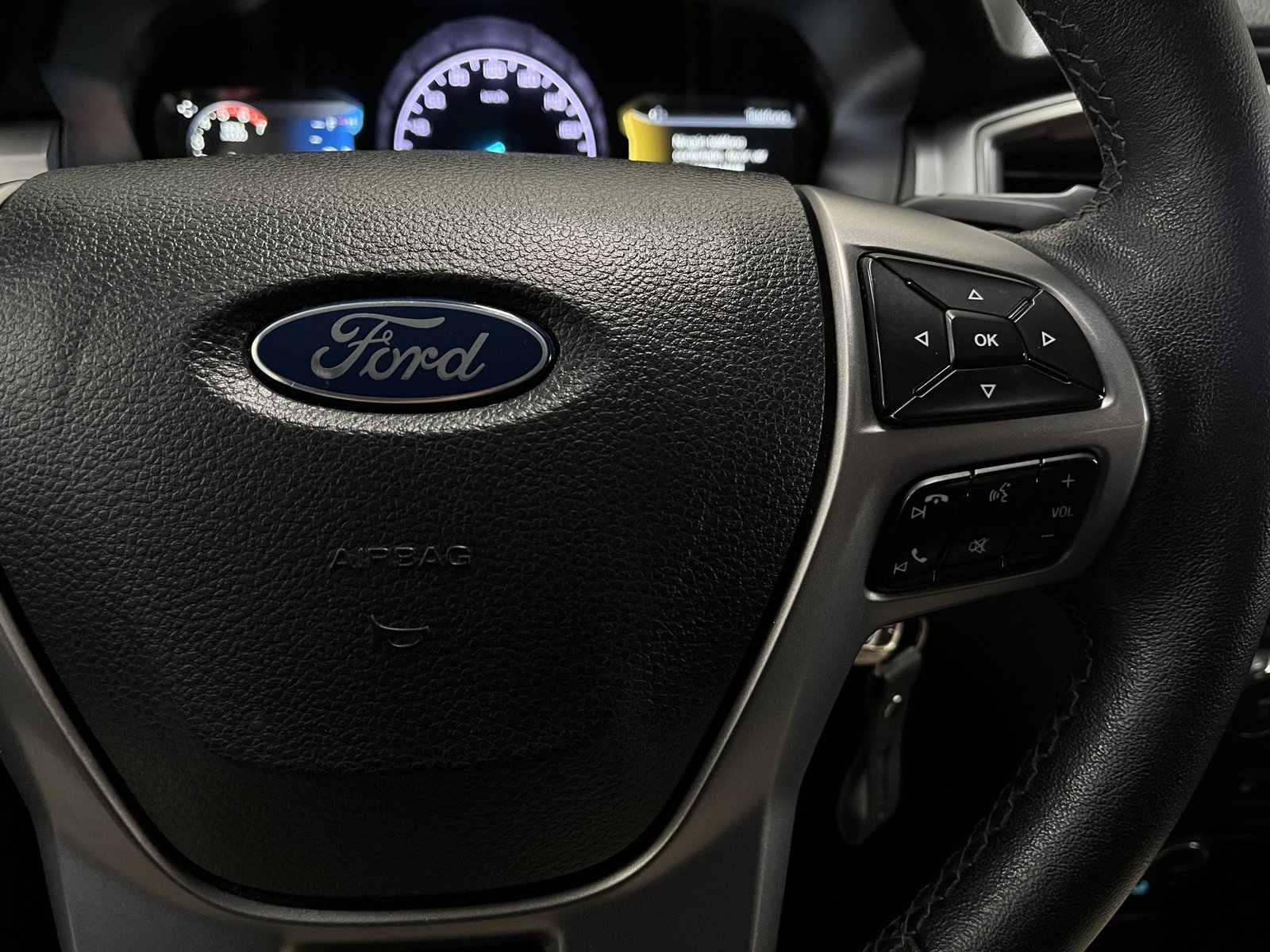 Ford RANGER 4X4 XLT 3.2 MT 2022 - Imagen 15 de 18