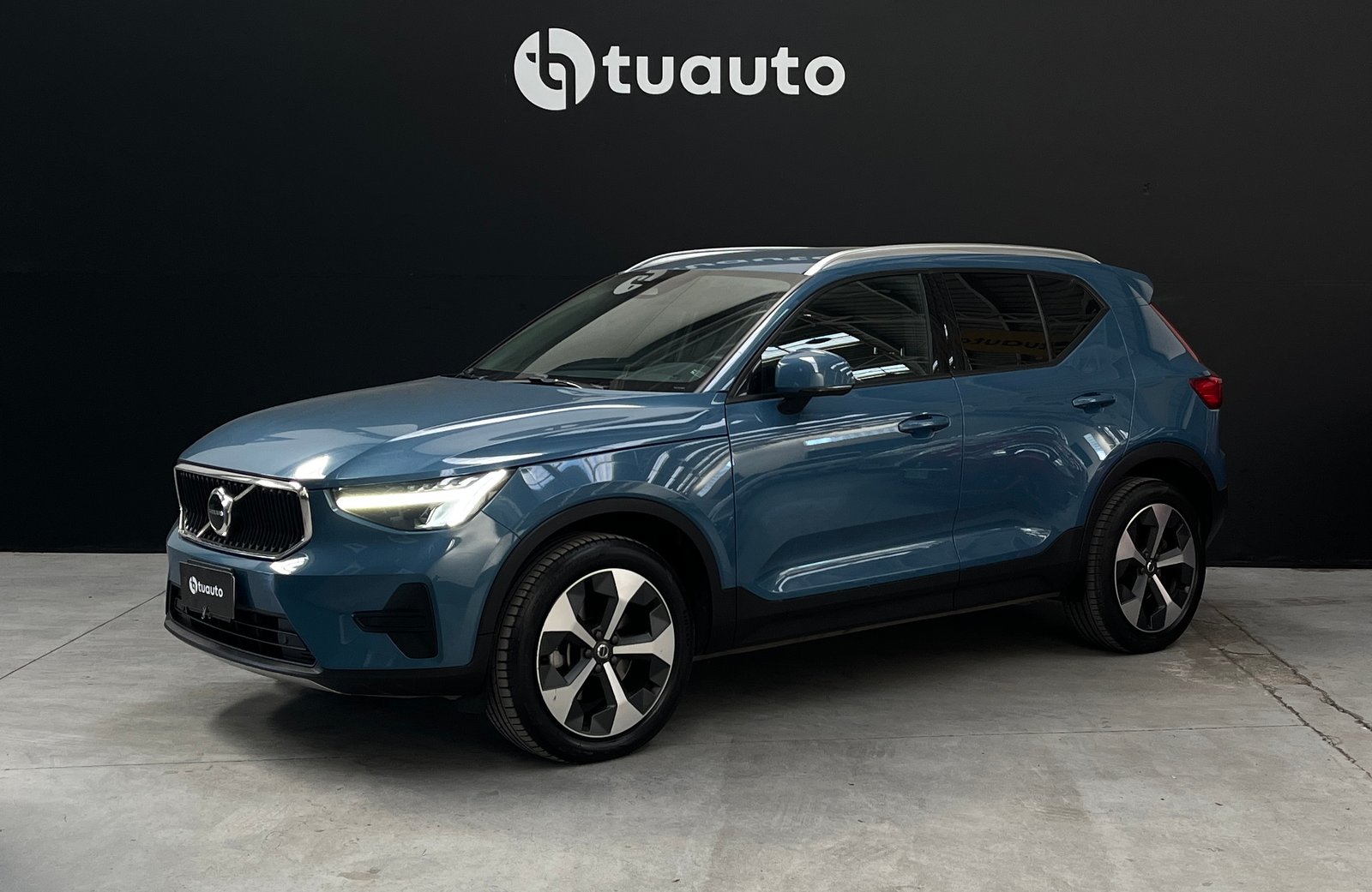 Volvo XC40 B4 PLUS 2.0 AUT 2024 - Imagen 8 de 17