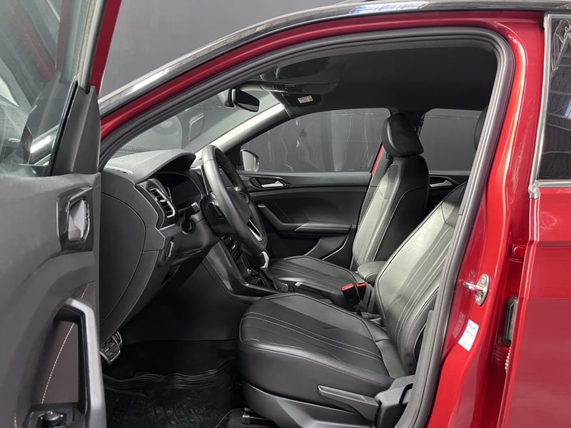 Volkswagen T-CROSS 1.0 AUT Highline Sport 2025 - Imagen 9 de 17