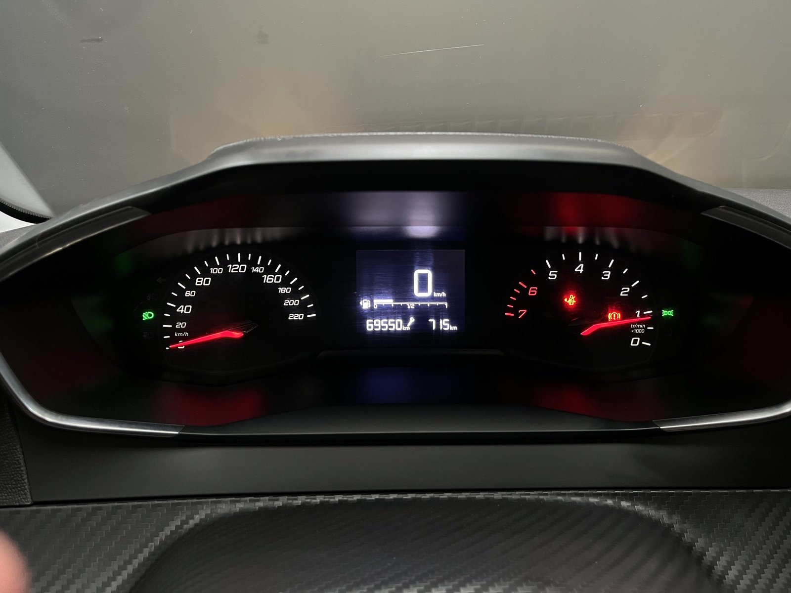 Peugeot 208 STYLE 1.2 MT 2023 - Imagen 17 de 19