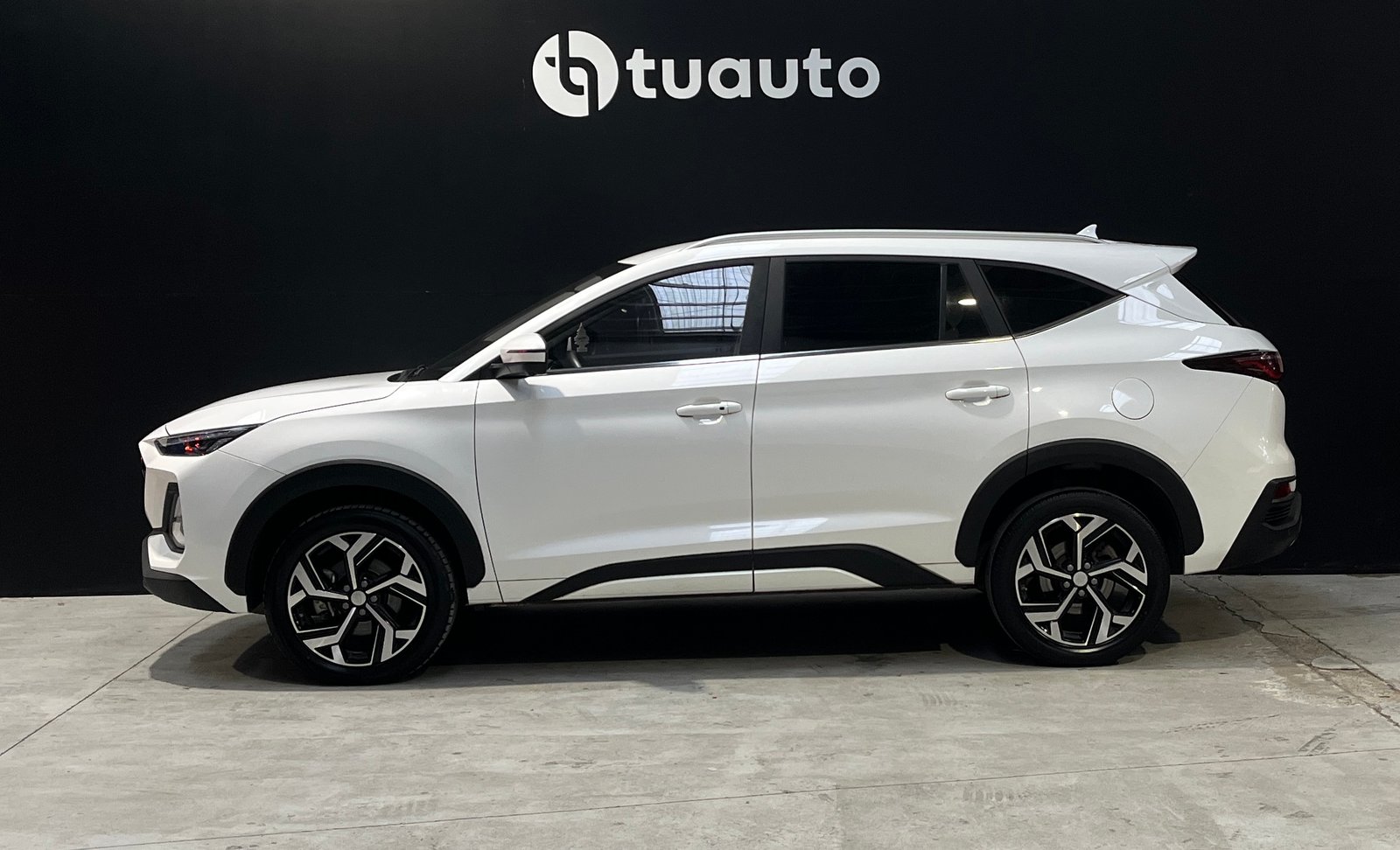 JAC JS8 LUXURY 1.5 AUT 2023 - Imagen 7 de 19