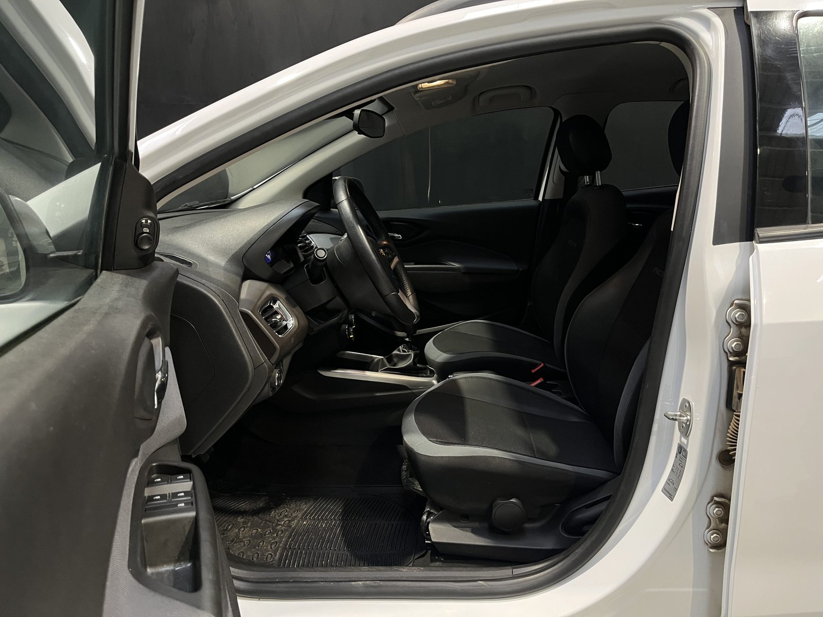 Chevrolet ONIX ACTIVE HB 1.4 MT 2020 - Imagen 9 de 19