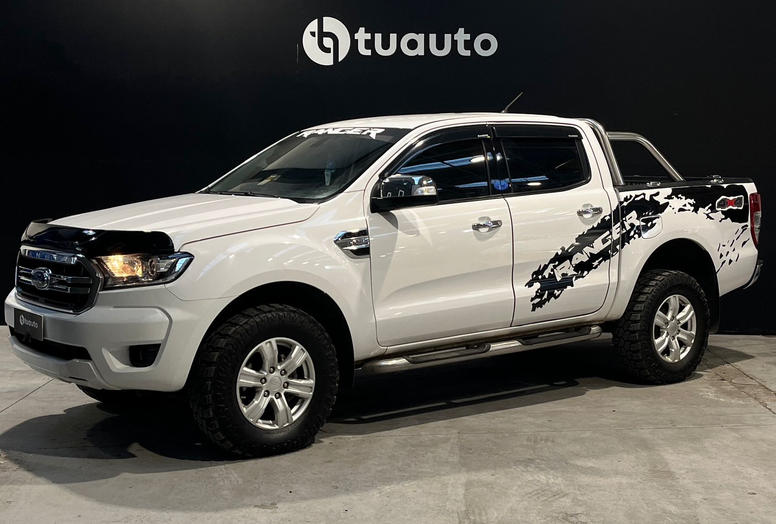 Ford RANGER XLT 4X4 MT 3.2 2023 - Imagen 7 de 14