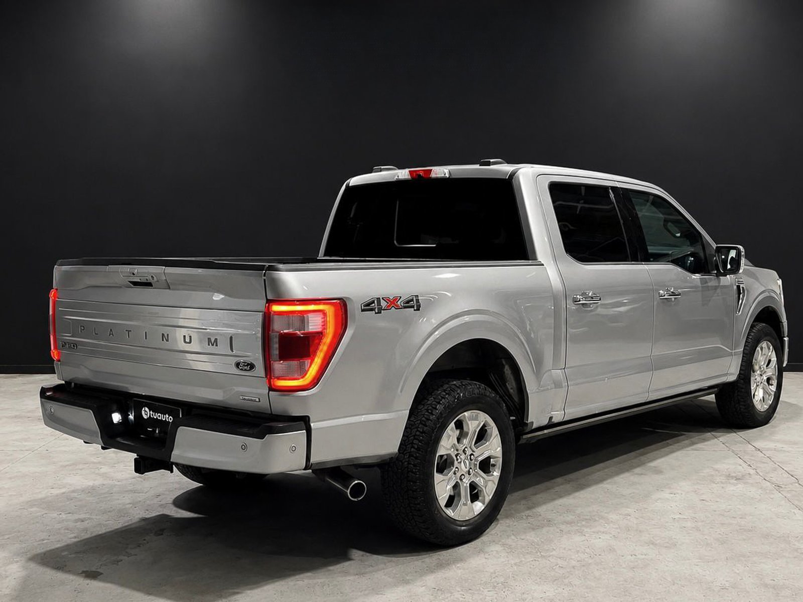 Ford F-150 PLATINUM 4X4 3.5 AUT 2022 - Foto 4 de 19