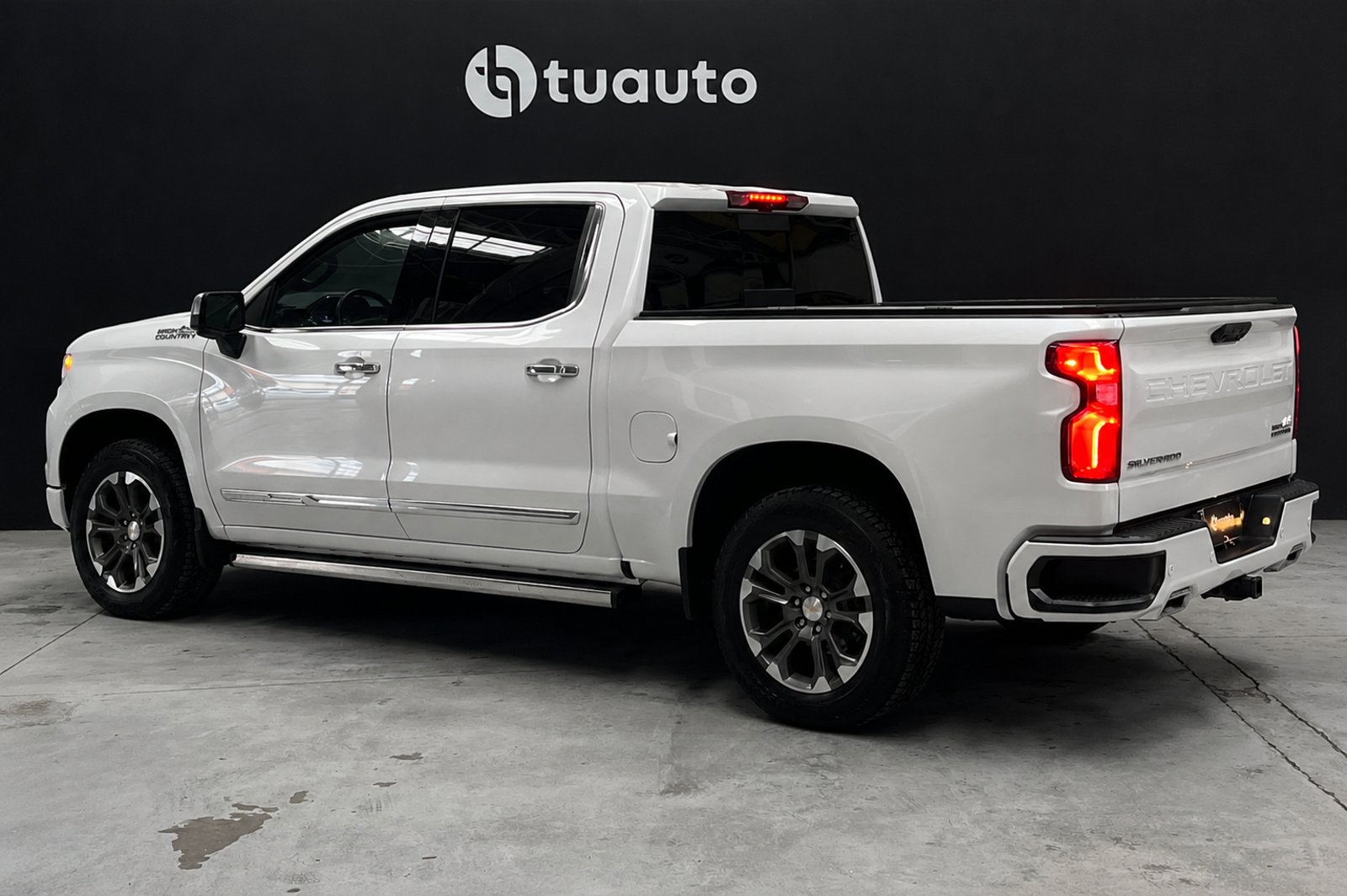 Chevrolet SILVERADO 4X4 3.0L AUT HIGH COUNTRY 2025 - Imagen 6 de 18