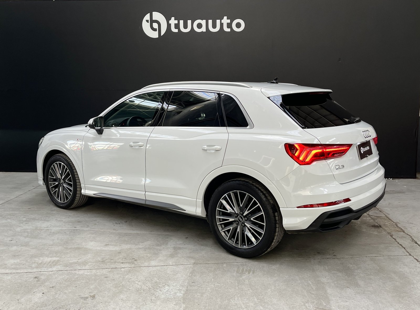 Audi Q3 35 TFSI 1.4 AUT S LINE 2023 - Imagen 6 de 18