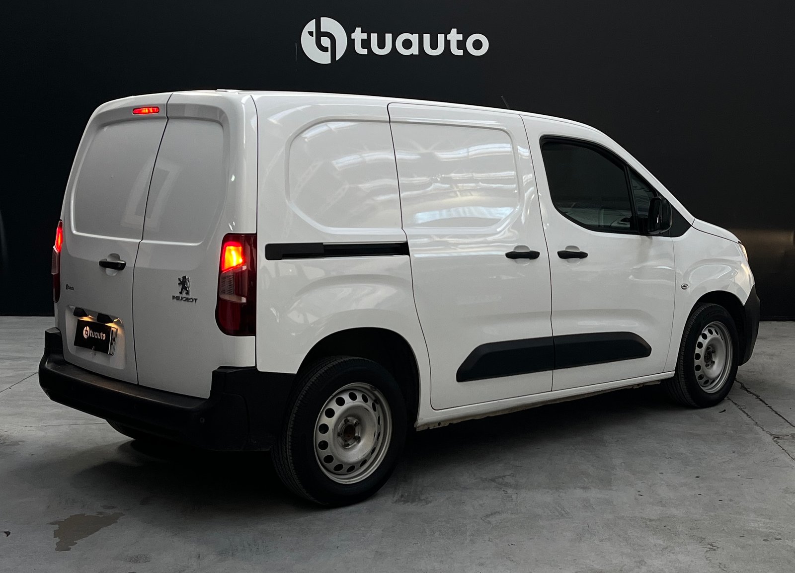 PEUGEOT PARTNER HDI 92 L1 1.6 2021 - Foto 4 de 16