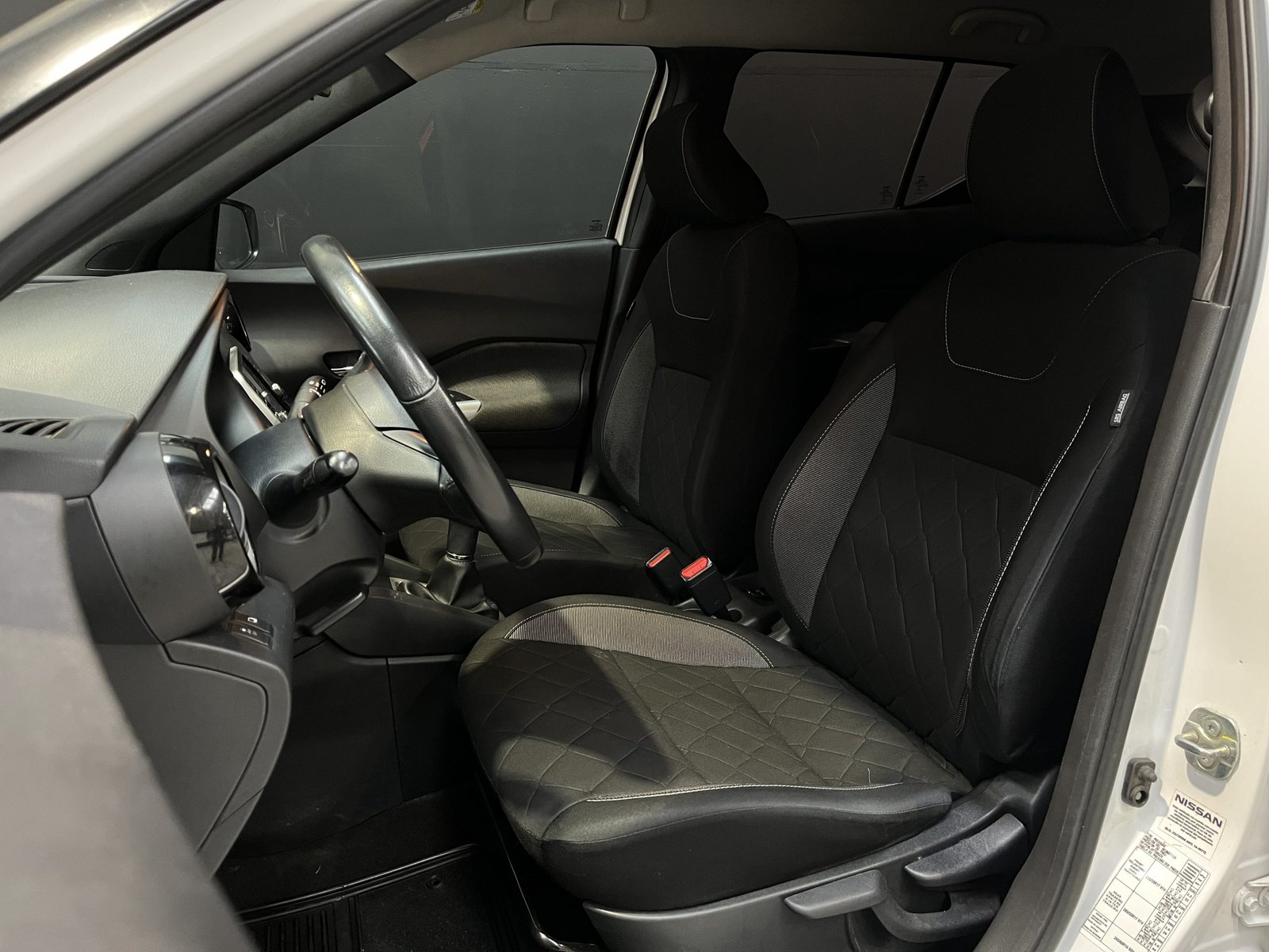 Nissan KICKS ADVANCE 1.6 MT 2021 - Imagen 15 de 20