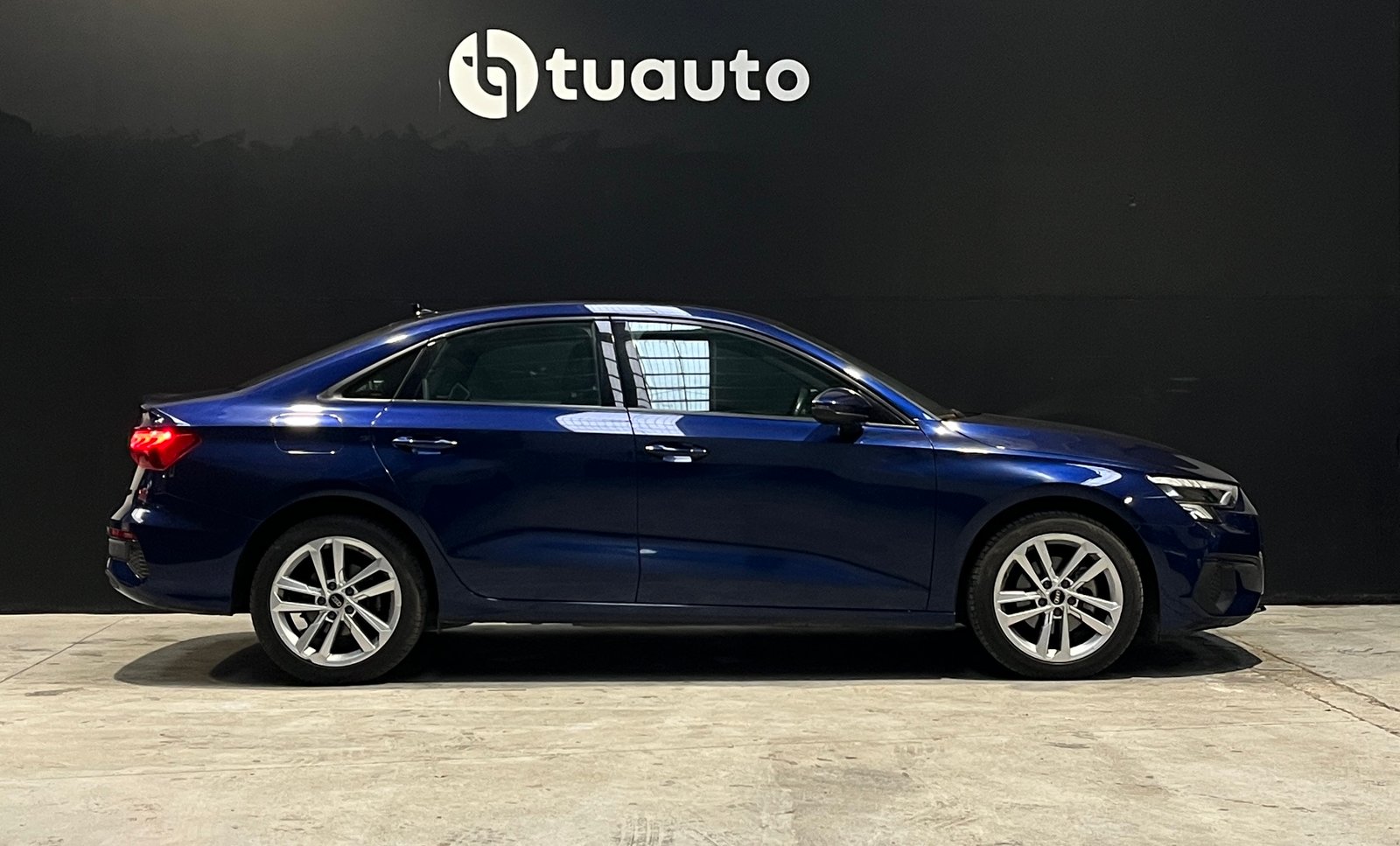 Audi A3 SEDAN 35 TFSI 1.4 AUT 2024 - Imagen 3 de 16