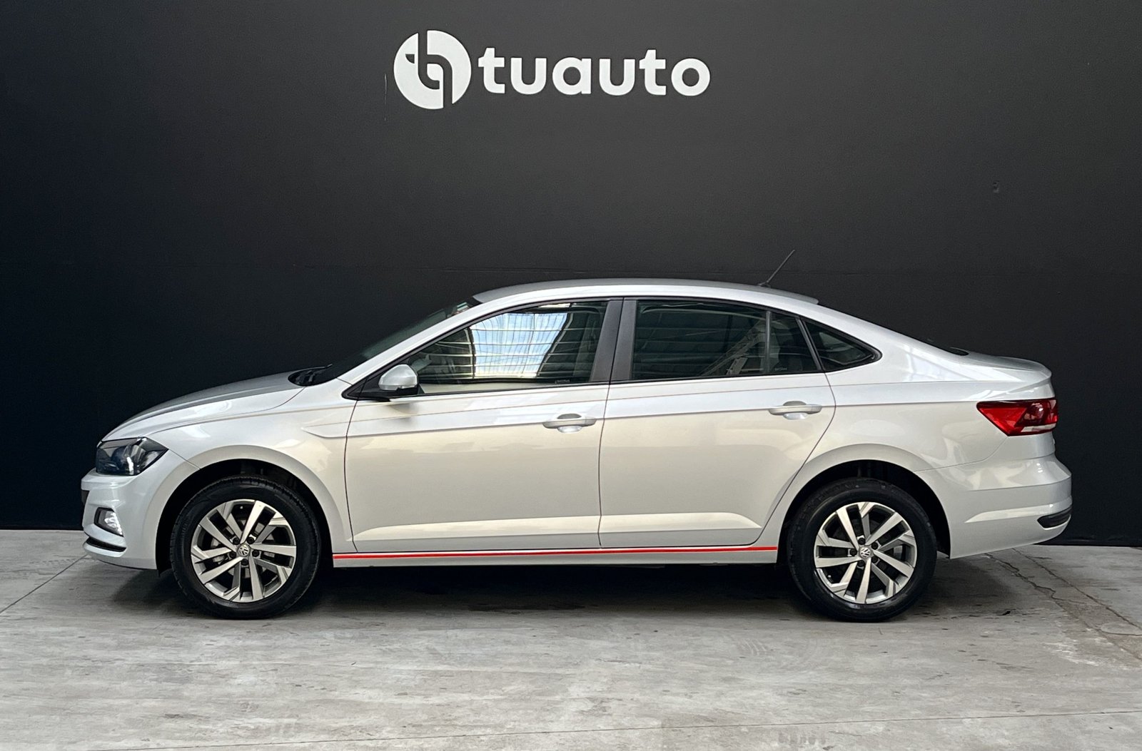 VOLKSWAGEN VIRTUS 1.6 TRENDLINE MT 2023 - Imagen 7 de 20