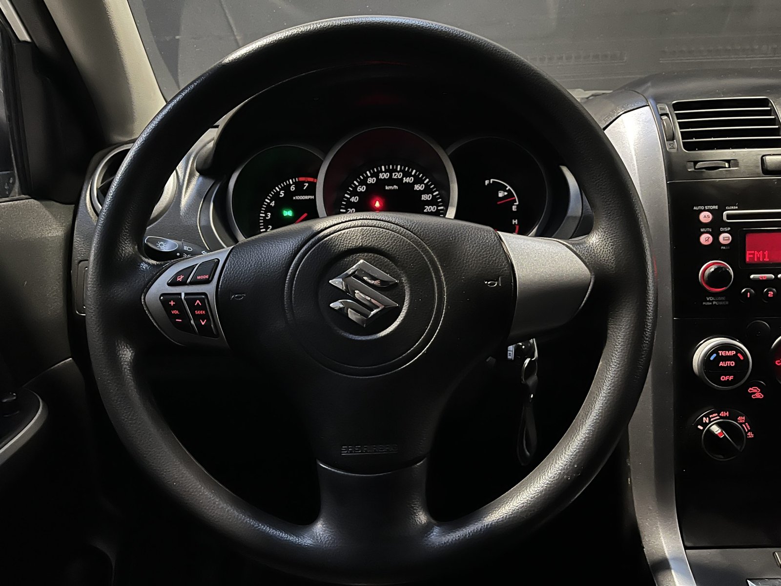 Suzuki GRAND VITARA GLX SPORT 4X4 2.4 2018 - Imagen 13 de 16