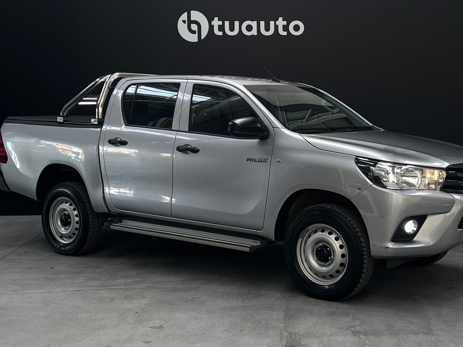 Toyota HILUX DX 2.4 MT 4X2 2021 - Foto 2 de 18