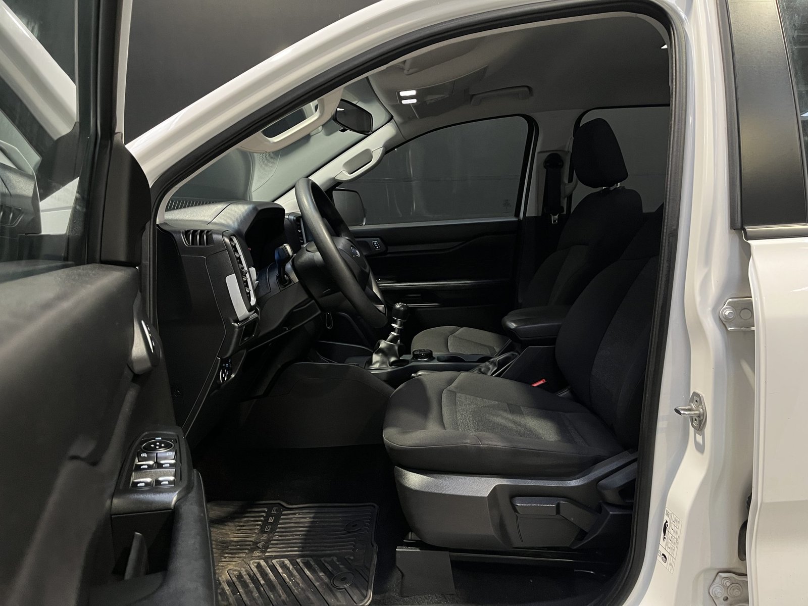 Ford RANGER XLS TM 4X4 2.0 2024 - Imagen 9 de 19