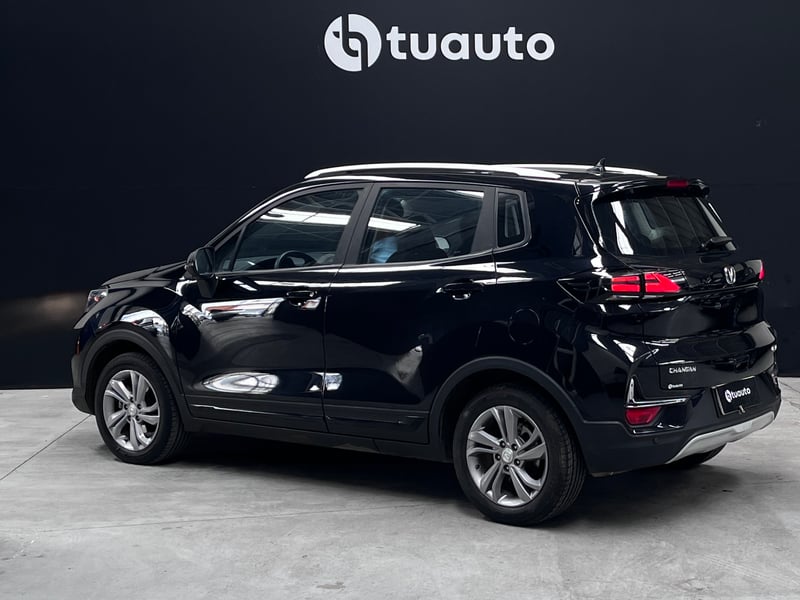 Changan CS15 HB 4X2 1.5 COM 2025 - Imagen 6 de 19