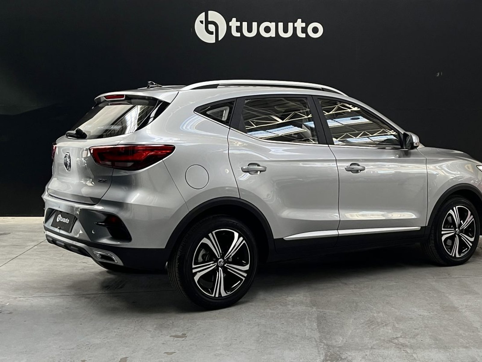 MG ZX CVT 1.5 AUT DLX 2023 - Foto 4 de 18