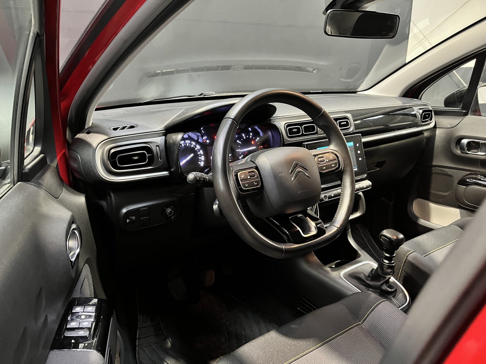Citroën CITROEN C3 1.5 HDI MT FEEL 2022 - Imagen 15 de 20