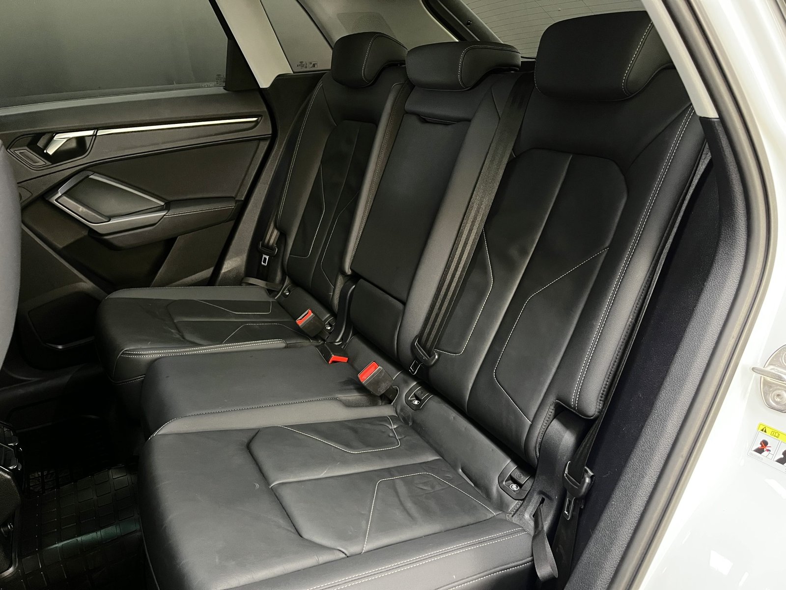 Audi Q3 35 TFSI 1.4 AUT S LINE 2023 - Imagen 14 de 18