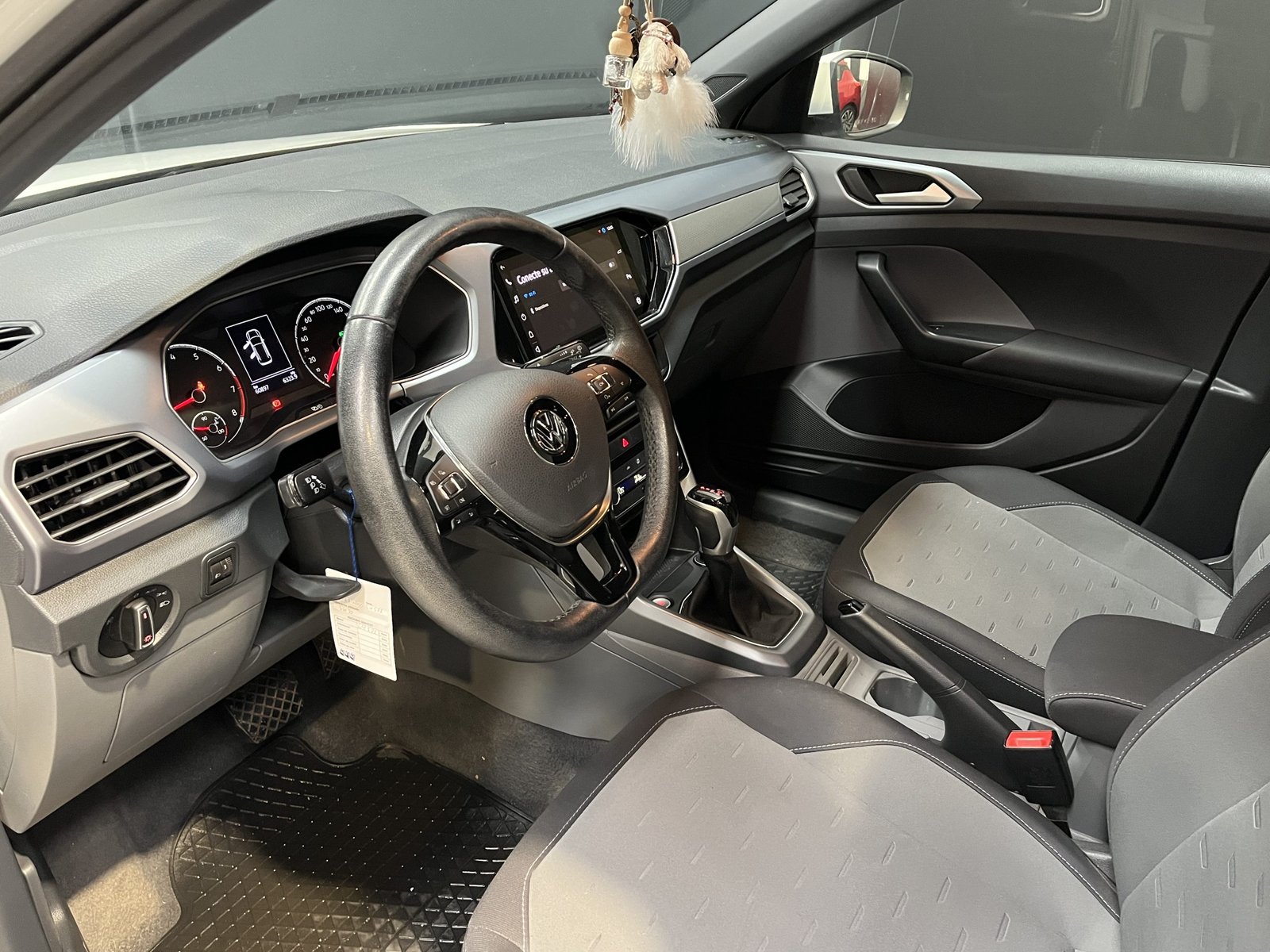 MG VOLKSWAGEN T-CROSS COMFORTLINE TSI 1.0 AUT 2021 - Imagen 9 de 16