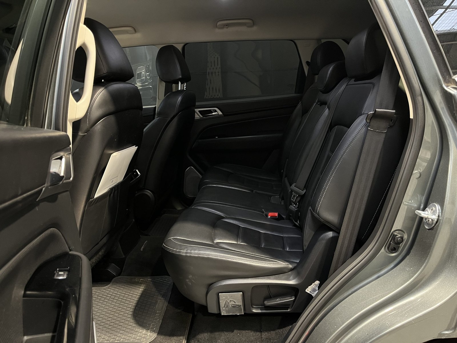 SsangYong REXTON LIMITED 4X4 2.2 AT 2021 - Imagen 13 de 19