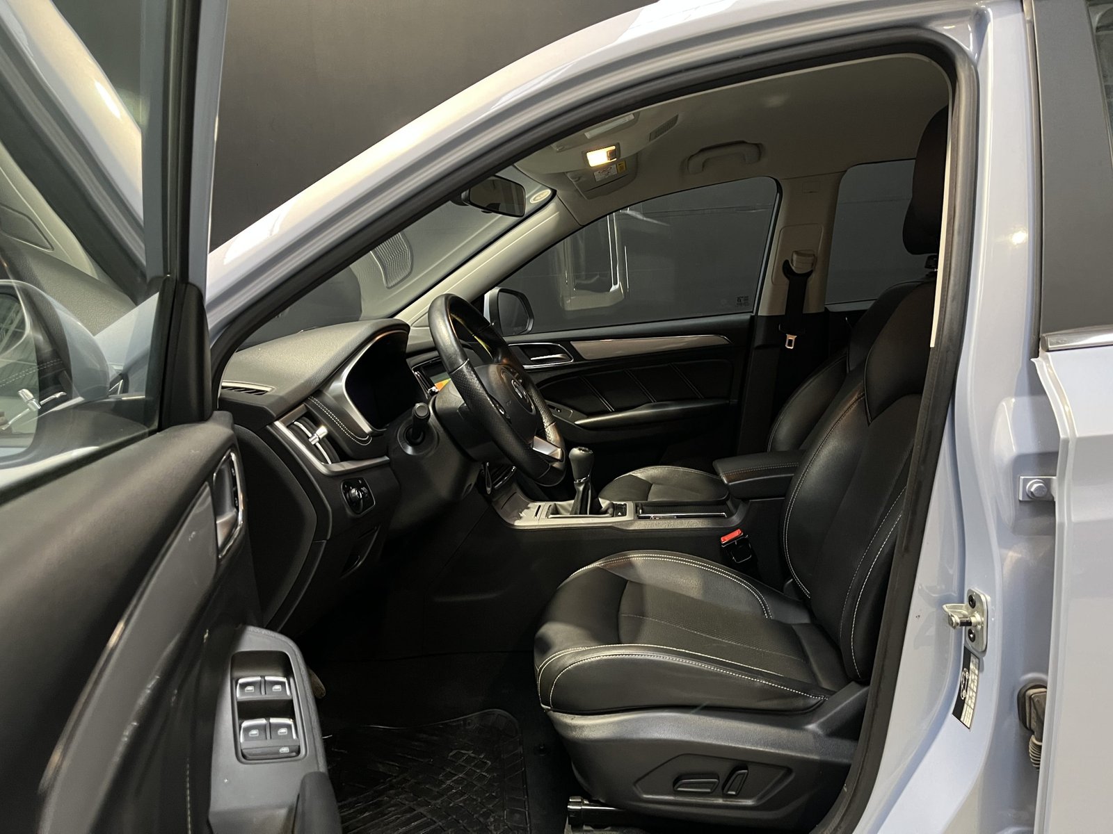 MG RX5 1.5 MT COM 2021 - Imagen 9 de 19