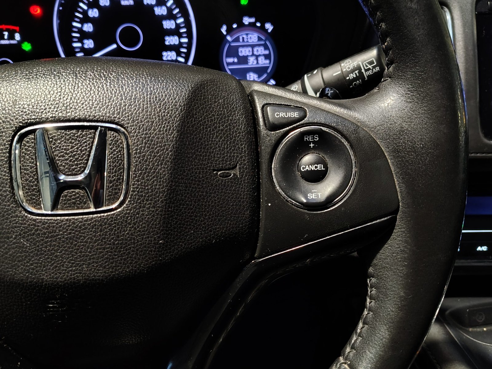 Honda HR-V V EXL 4X4 1.8 AUT 2020 - Imagen 16 de 20