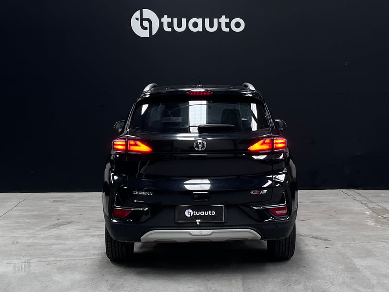 Changan CS15 HB 4X2 1.5 COM 2025 - Imagen 5 de 19