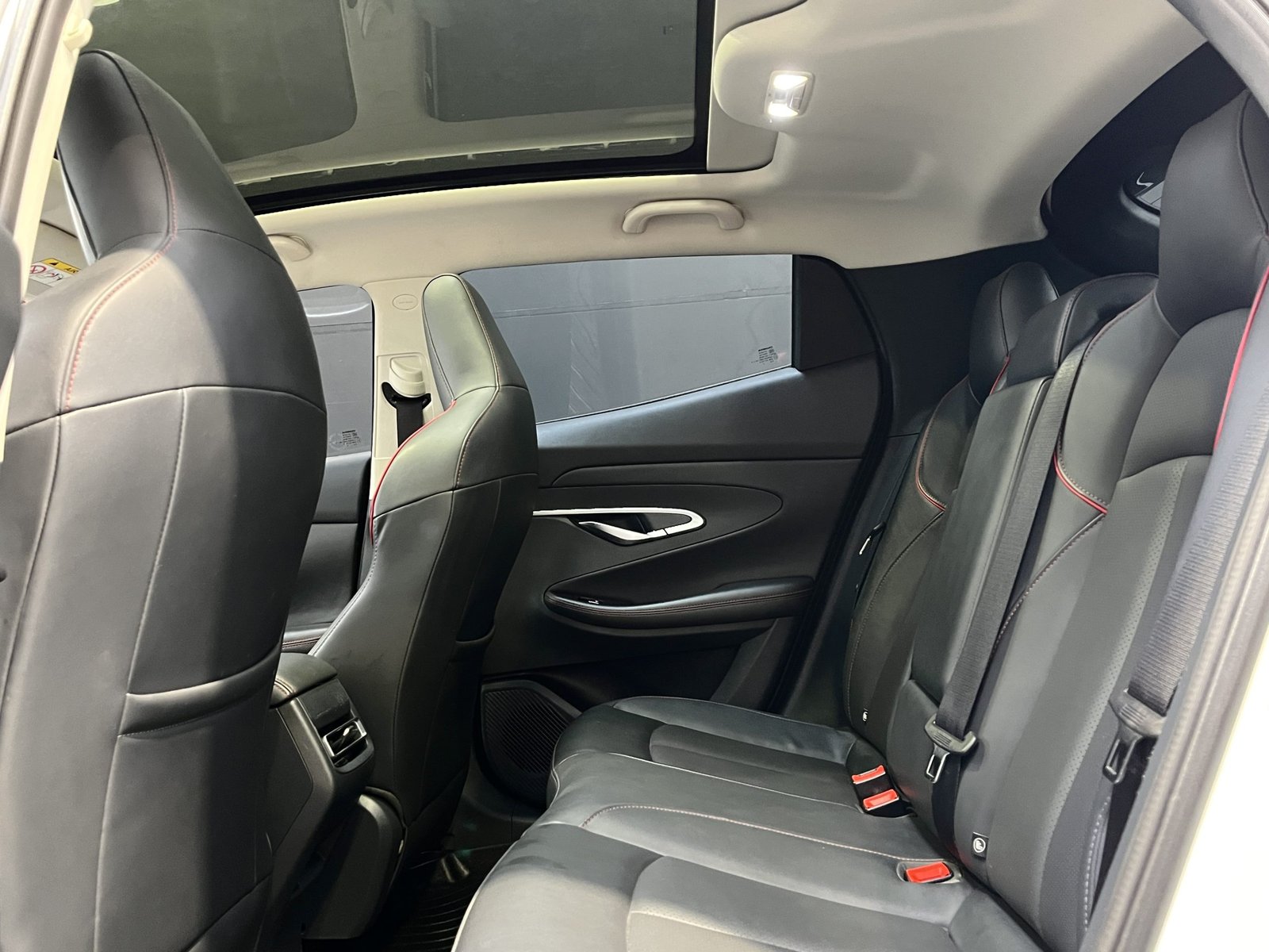 Changan UNI-T ELITE 1.5 AUT 2022 - Imagen 12 de 18