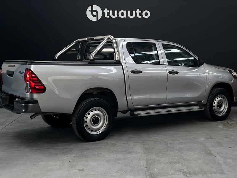 Toyota HILUX DX 2.4 MT 4X2 2021 - Imagen 4 de 18