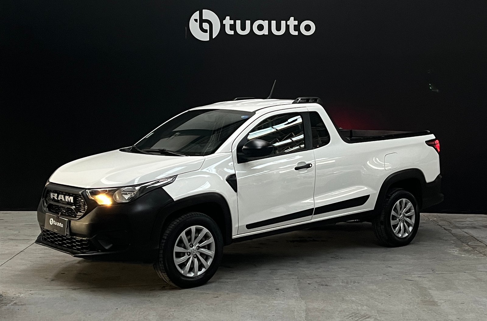 RAM 700 SLT 1.4 MT 2022 - Imagen 8 de 18