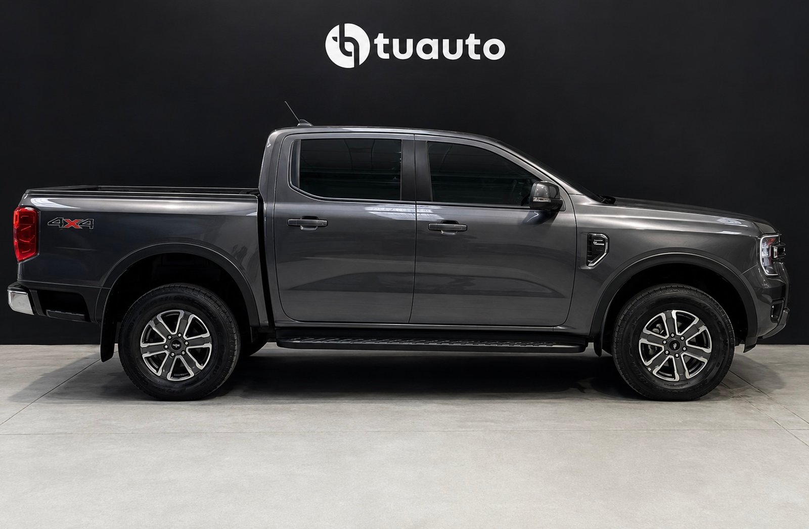 Ford RANGER XLT 4X4 2.0 AUT 2024 - Imagen 3 de 15