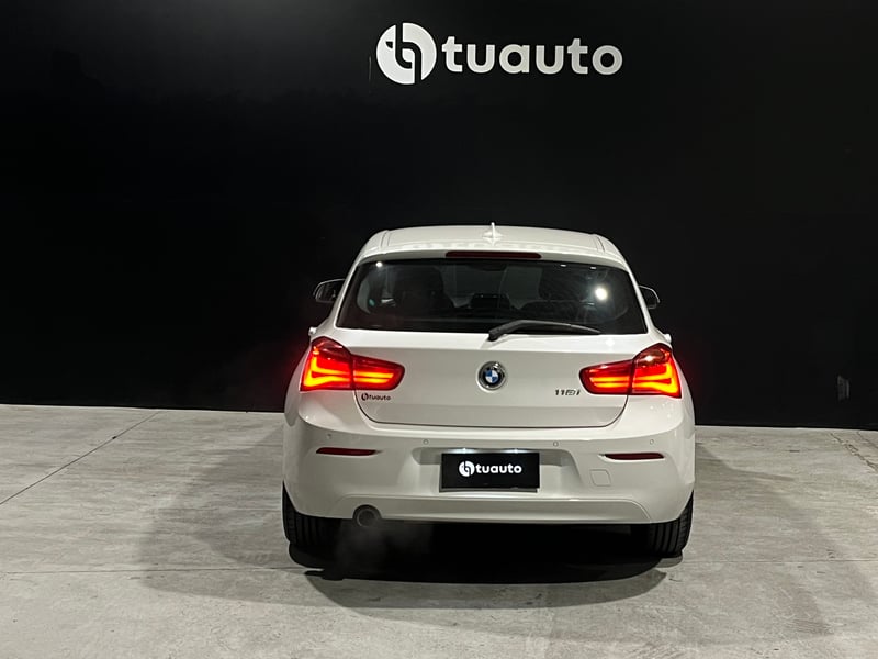 BMW 118 I LCI 1.5 AUT 2017 - Imagen 5 de 19