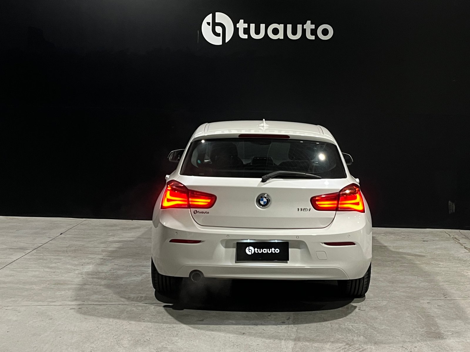 BMW 118 I LCI 1.5 AUT 2017 - Foto 5 de 19
