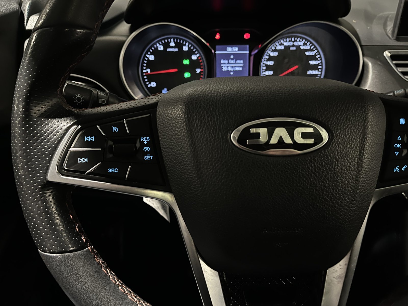 JAC JS3 ADVANCE MT HB 1.6 2022 - Imagen 15 de 20