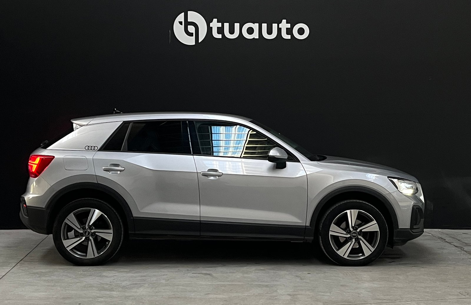 AUDI Q2 35 TFSI 1.4 AUT 2022 - Foto 3 de 20