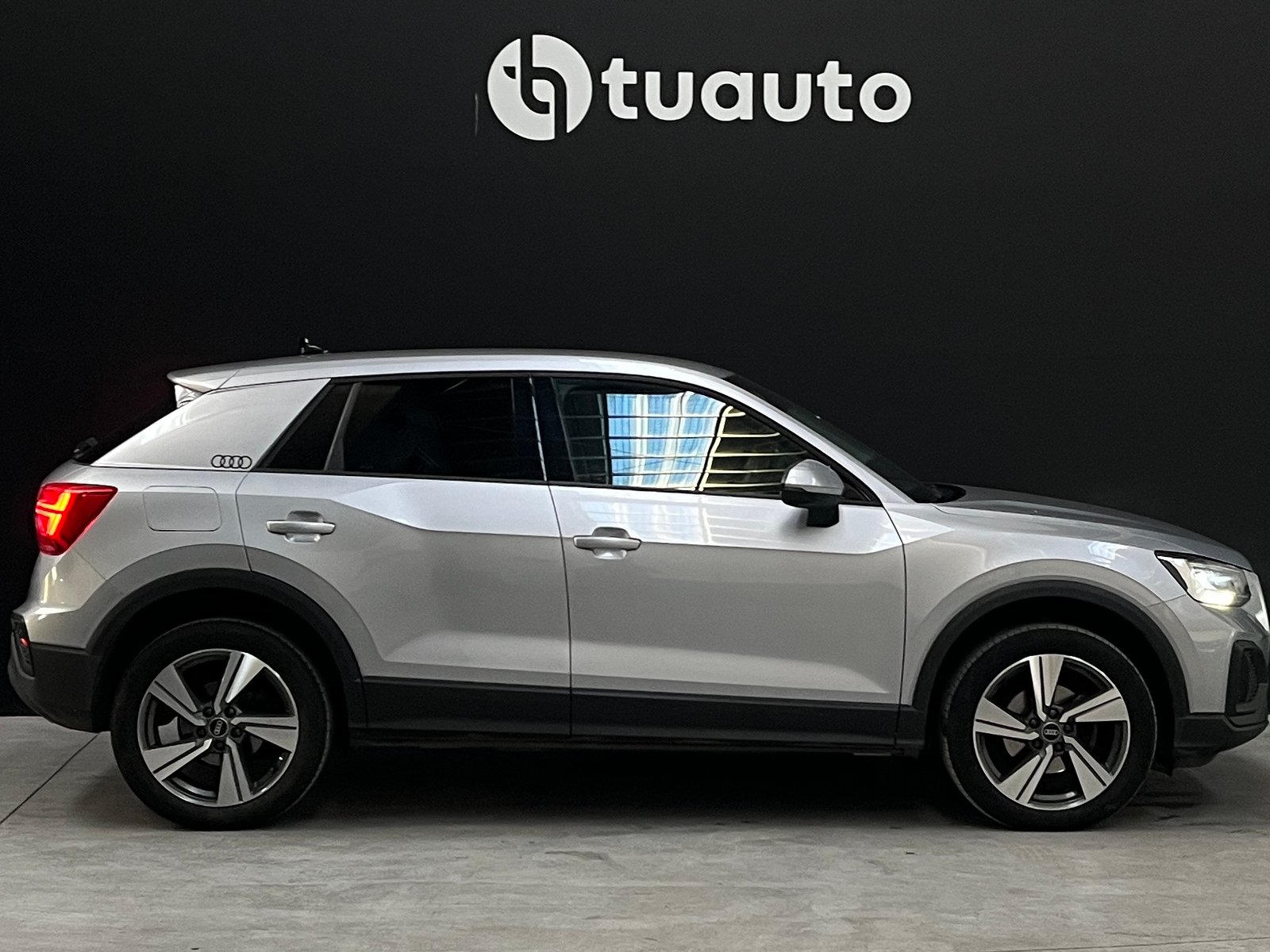 Audi Q2 35 TFSI 1.4 AUT 2022 - Foto 3 de 20