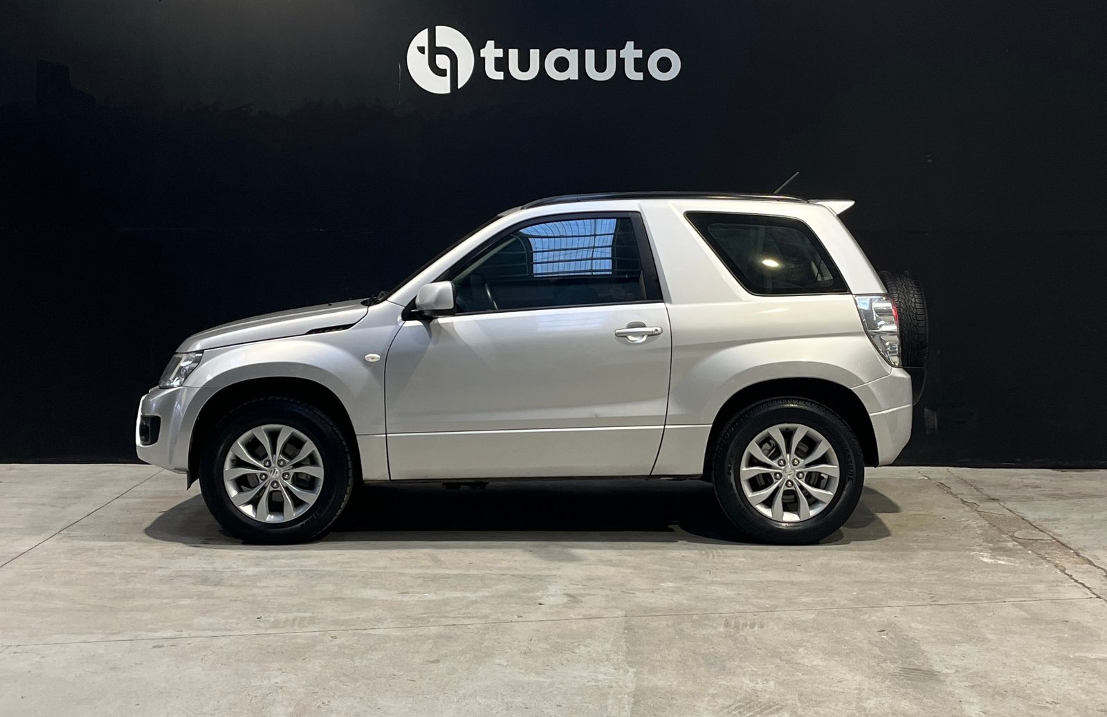 Suzuki GRAND VITARA GLX SPORT 4X4 2.4 2018 - Imagen 7 de 16