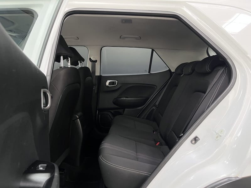 Hyundai VENUE QX VALUE MT 1.6 2023 - Imagen 14 de 17