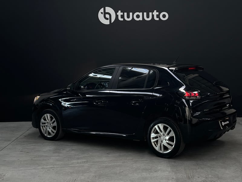 Peugeot 208 STYLE 1.2 MT 2023 - Imagen 6 de 19