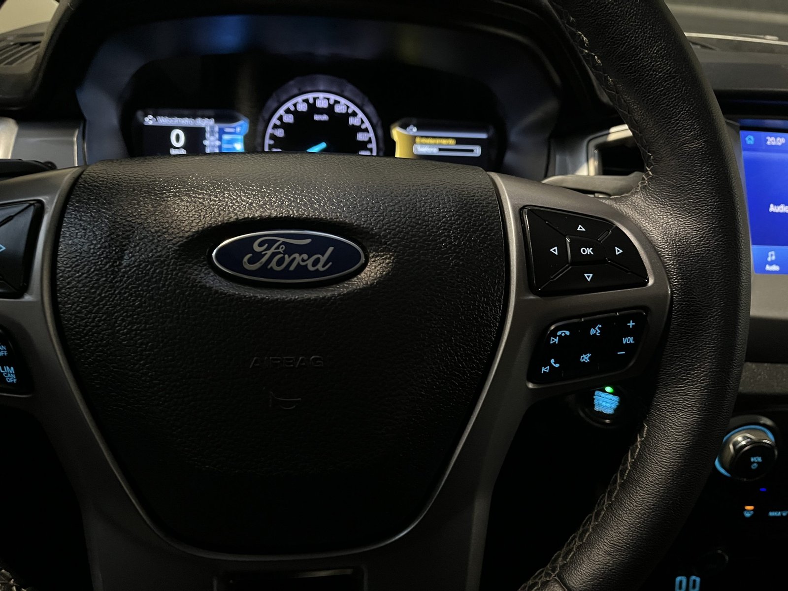 Ford RANGER LIMITED DCAB 4X4 3.2 AUT 2022 - Imagen 16 de 19
