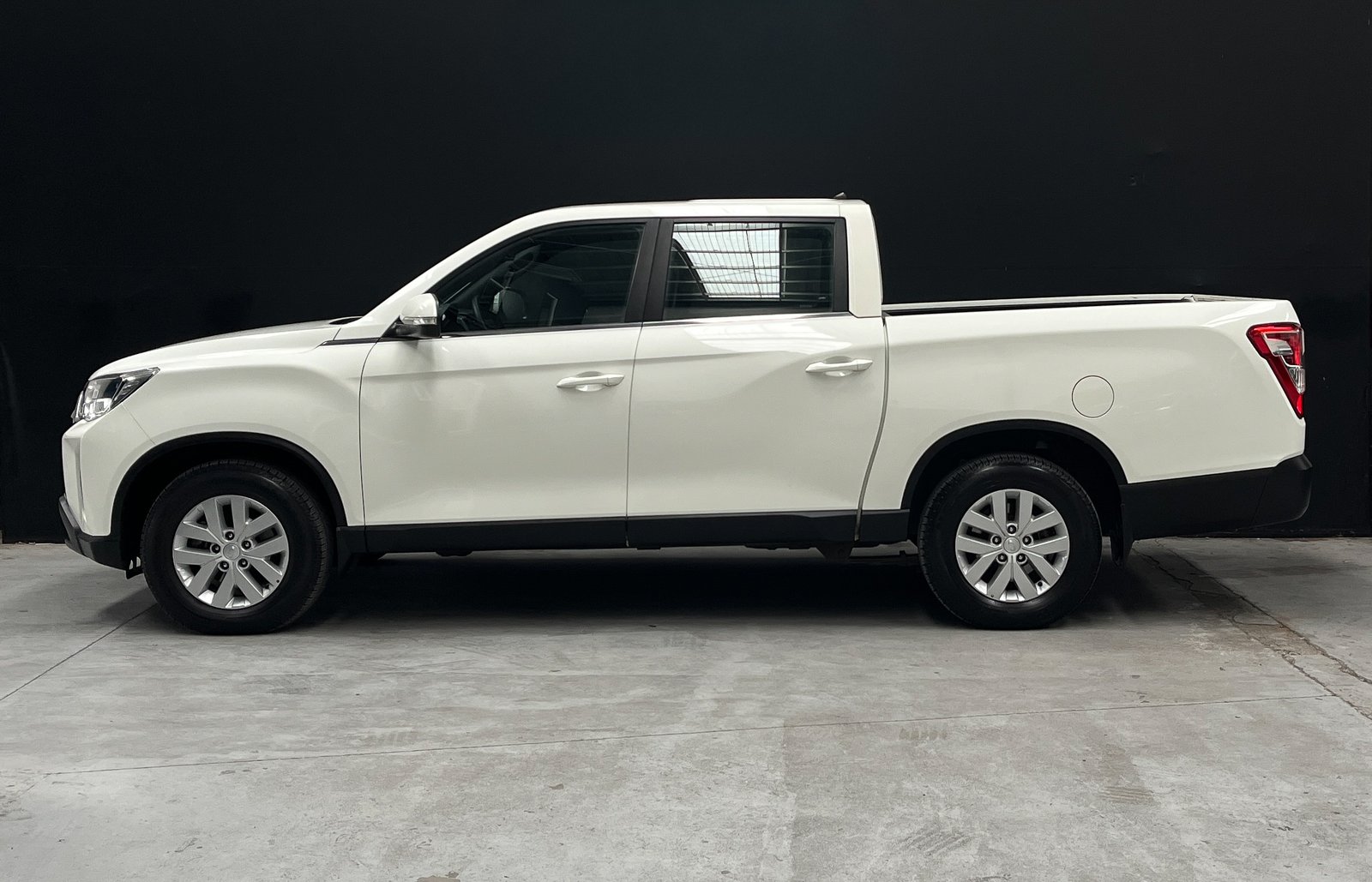SsangYong MUSSO GRAND 4X4 2.2 2024 - Imagen 4 de 14