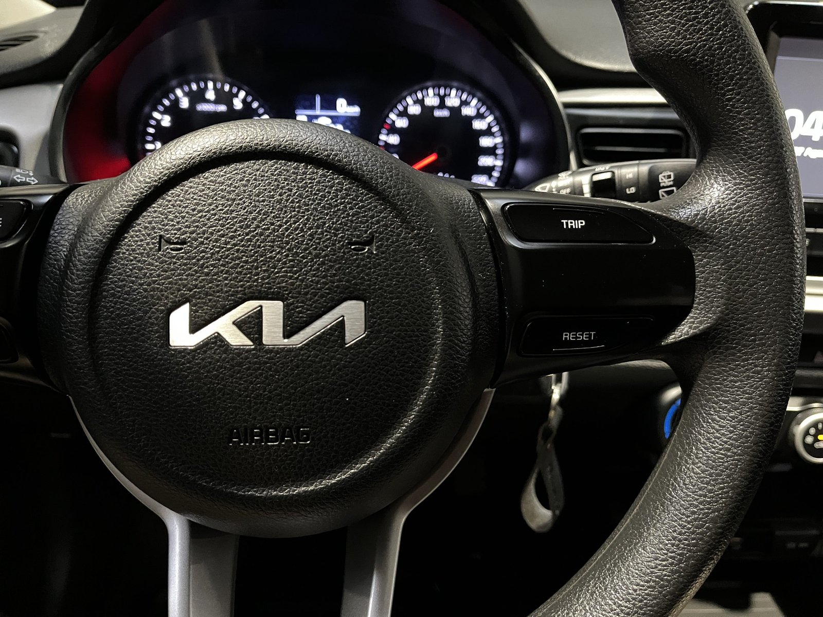 Kia RIO 5 1.4 LX MT 2022 - Imagen 16 de 19