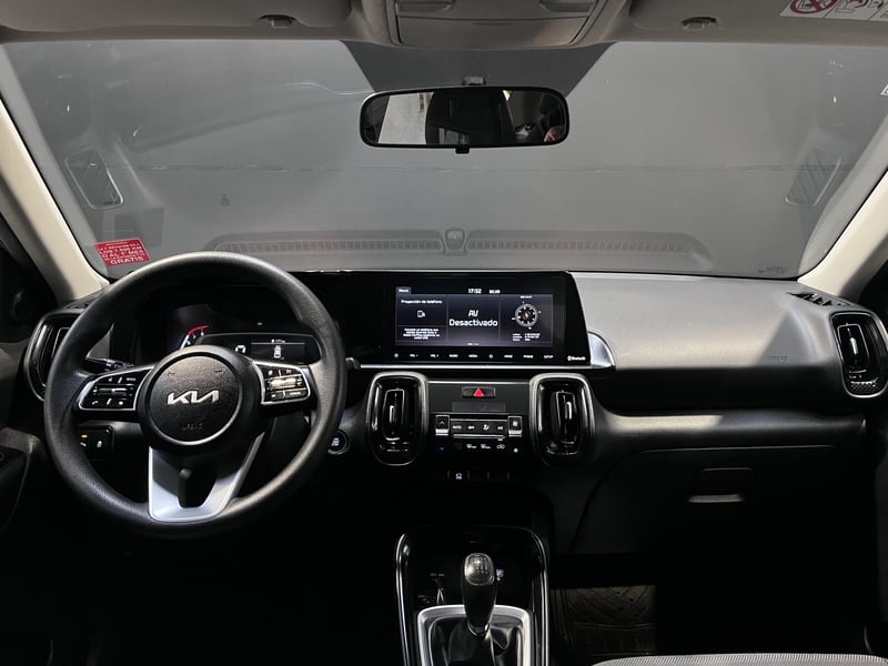 Kia SONET EX 1.5 MT 2022 - Imagen 13 de 19