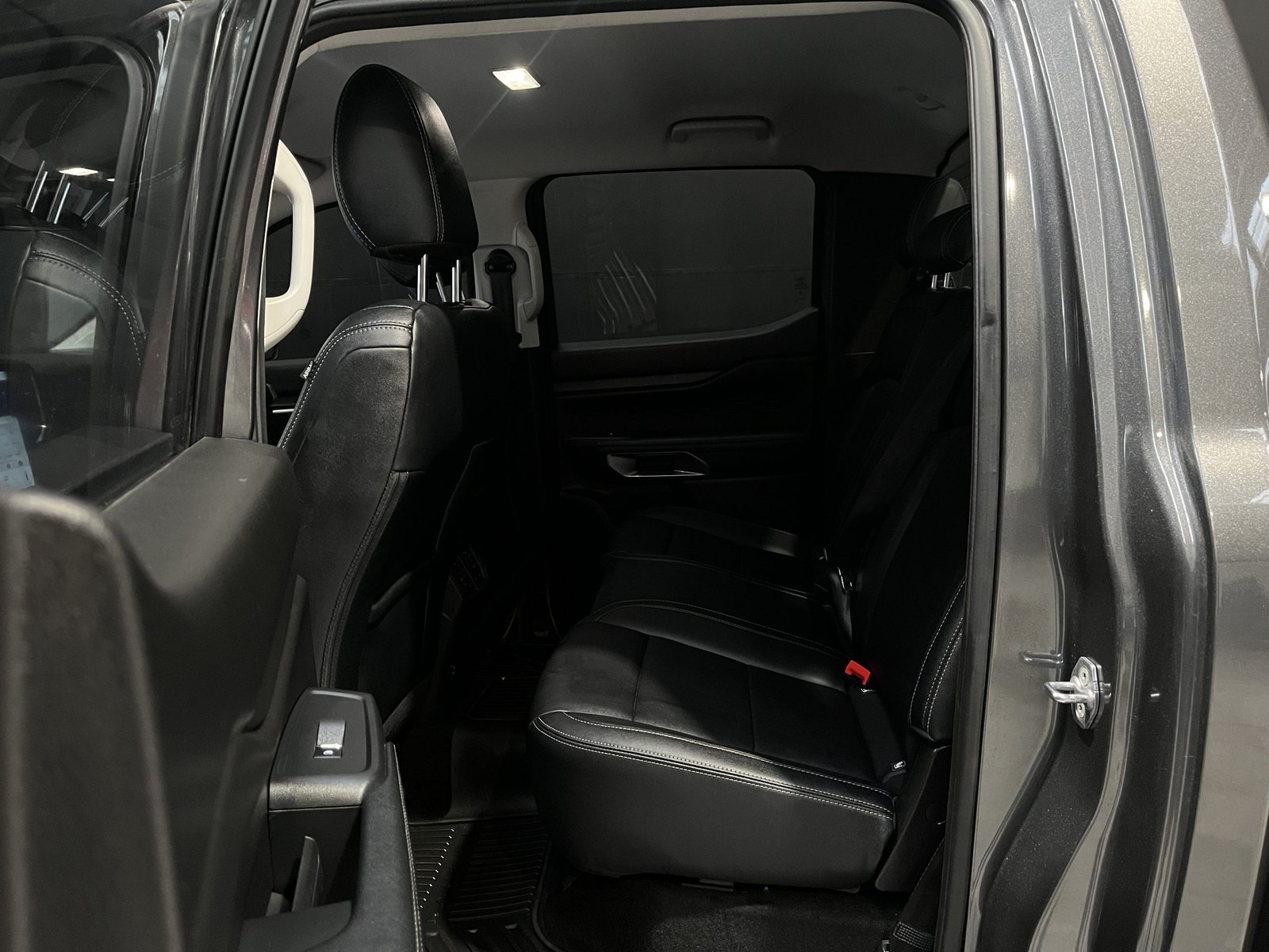 Ford RANGER XLT 4X4 2.0 AUT 2024 - Imagen 8 de 15