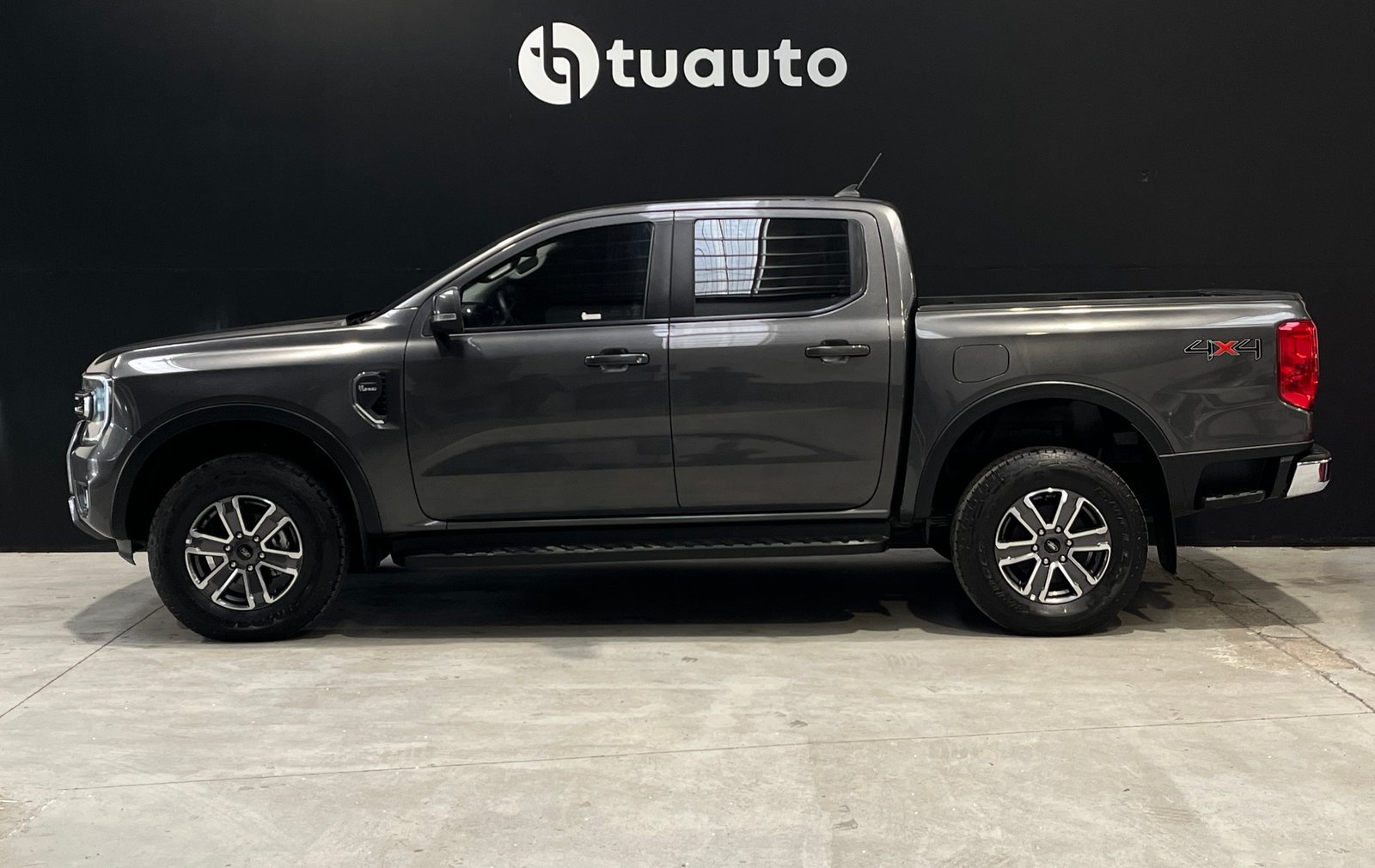 Ford RANGER XLT 4X4 2.0 AUT 2024 - Imagen 5 de 15