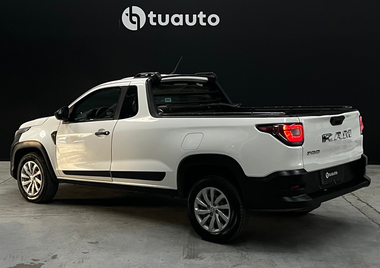 RAM 700 SLT 1.4 MT 2022 - Imagen 7 de 18