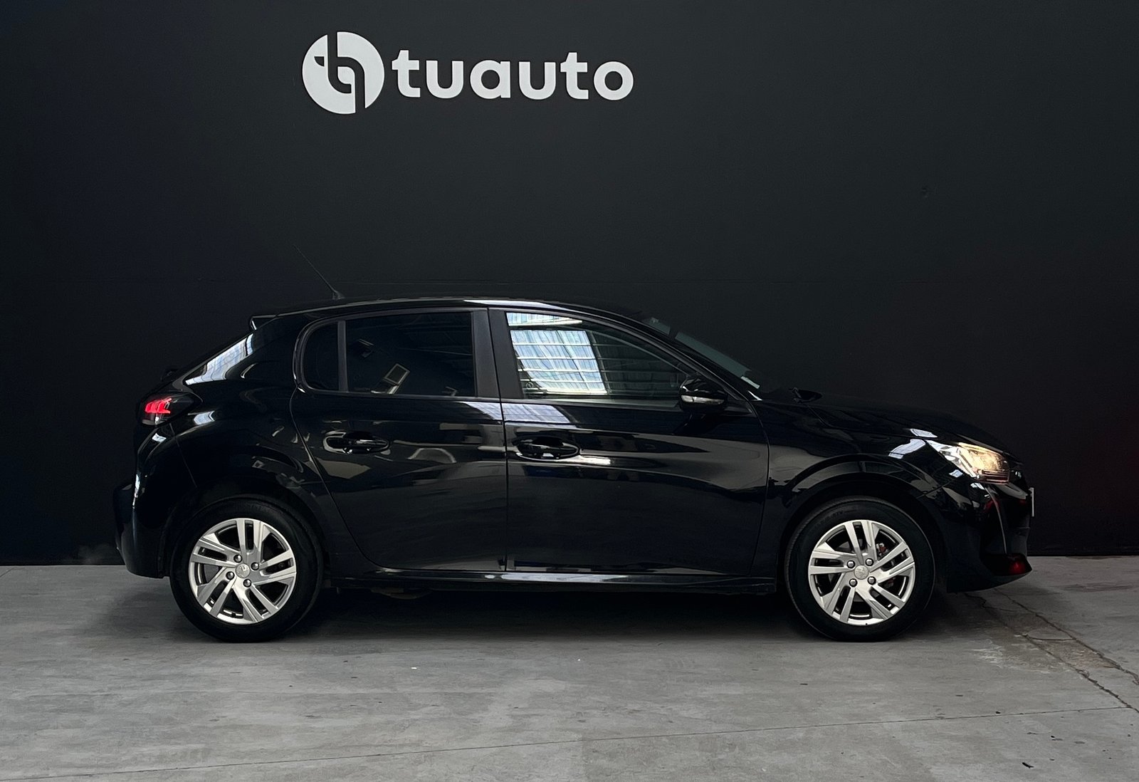 Peugeot 208 STYLE 1.2 MT 2023 - Imagen 3 de 19