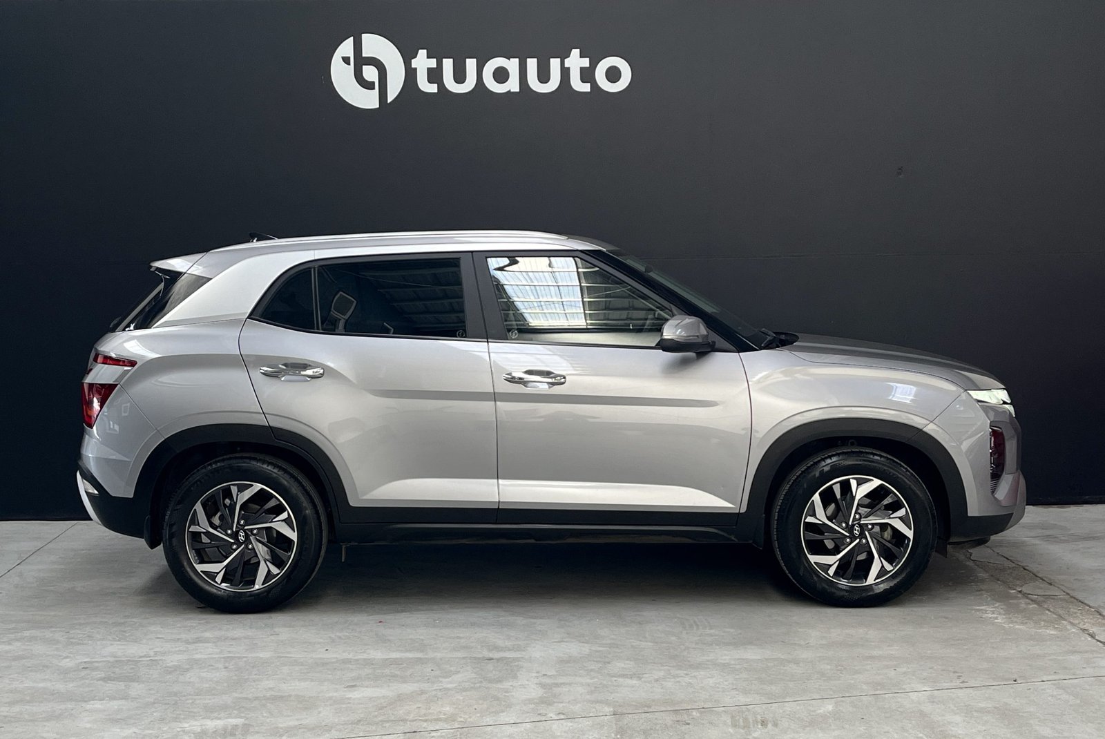 Hyundai CRETA CVT DESIGN 1.5 2024 - Imagen 3 de 18
