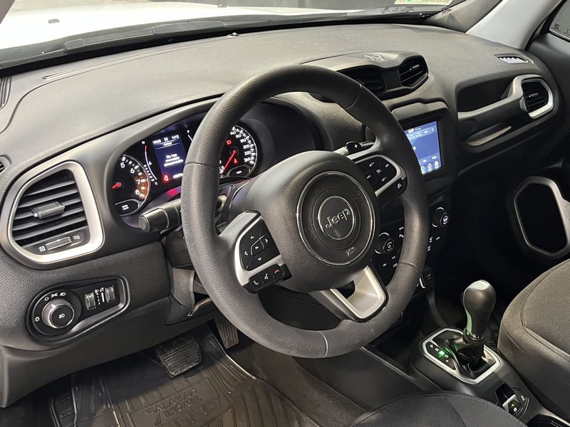 Jeep RENEGADE SPORT LX 1.8 AUT 2020 - Imagen 13 de 18