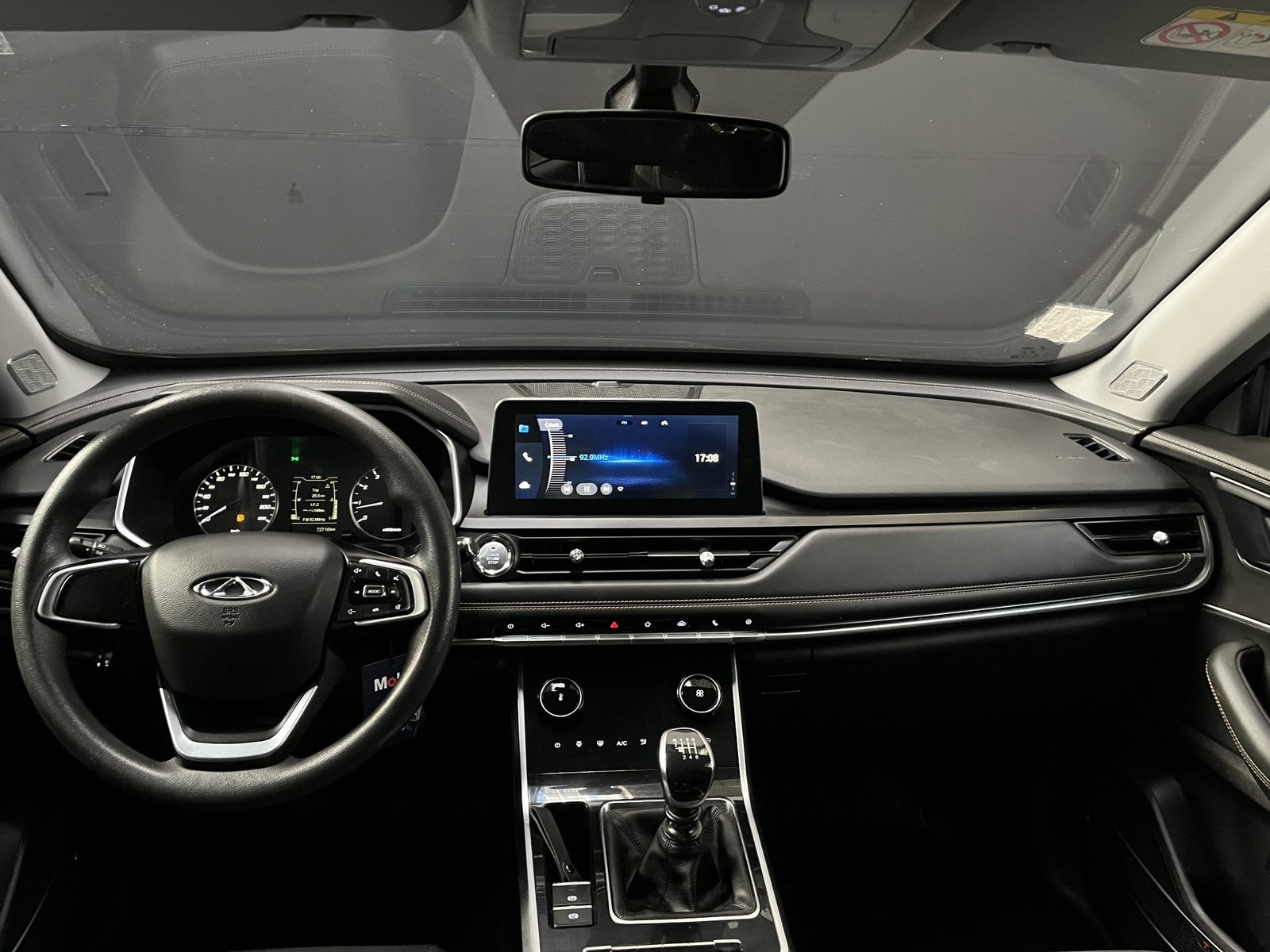 Chery TIGGO 8 1.5 GL MT 2021 - Imagen 13 de 18